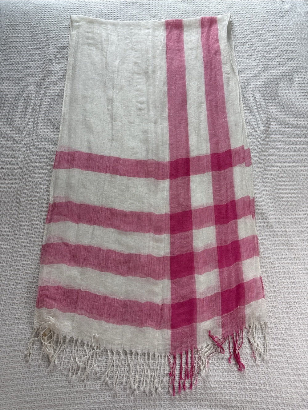 Land’s End Canvas linen blend hot pink and white striped scarf with fringe
